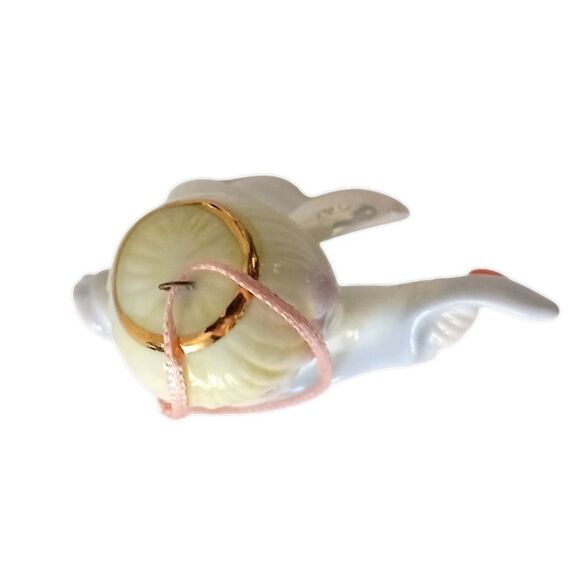 Avon Precious Moments Angel Ornament Peace on Earth Porcelain Christmas Vintage. - Picture 4 of 13